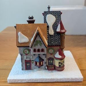 Department 56 North Pole Series, Tassy's Mittens & Hassel's Woolies